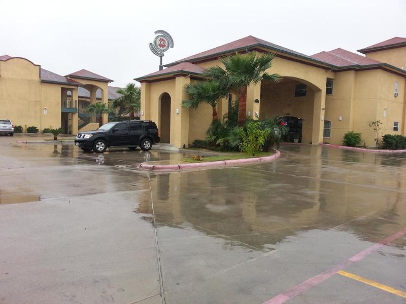 Texas Inn And Suites - Rio Grande Valley Единбург Екстериор снимка